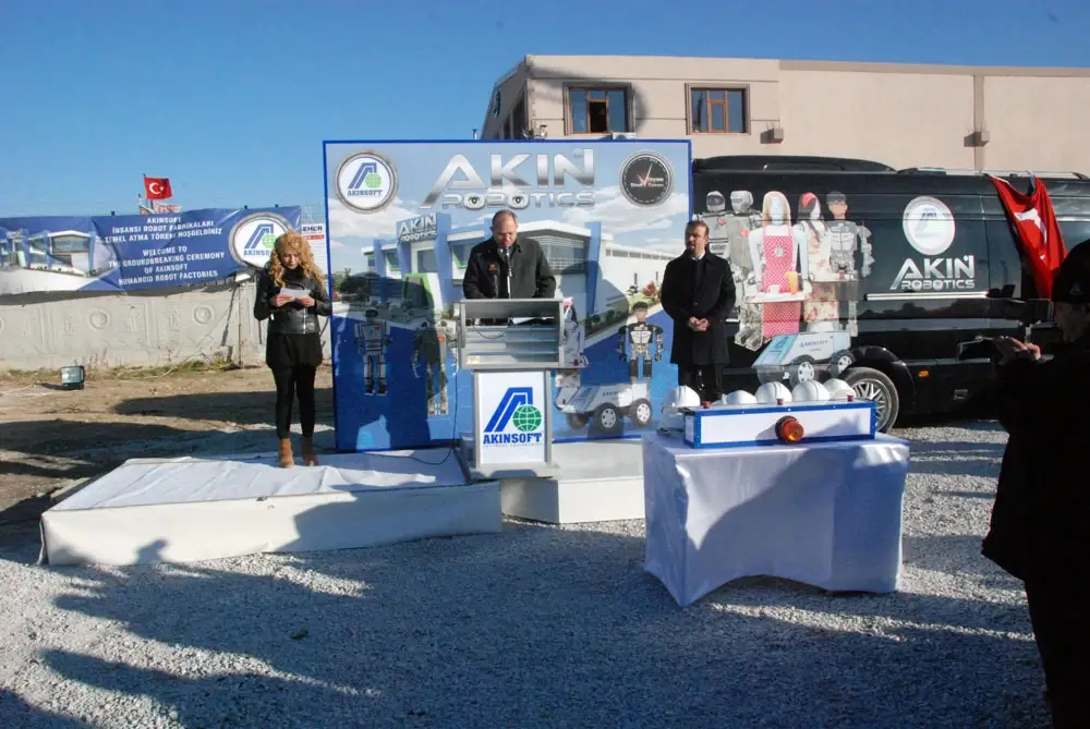 Akinrobotics Ilk Insansi Robot Fabrikasi Temel Atma Toreni 026