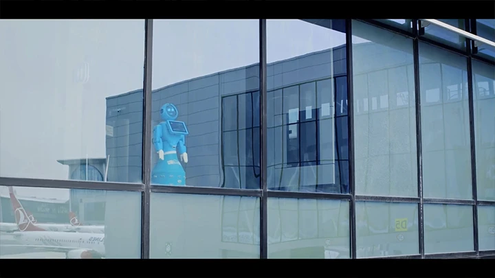 İlk Yolcuyu Beklerken