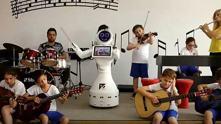 Yüksek Teknolojiyi Önemseyen Yükseliş Koleji Eğitim Kadrosuna Mini ADA’yı da Kattı